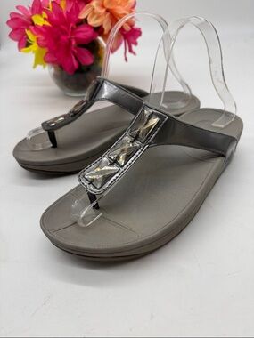 Grey Jeweled Thong Sandals - Women's Comfortable Summer Flip Flops Size 6